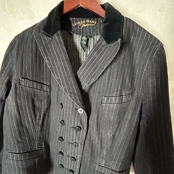 Vintage Lauren Jeans Co. Premium
Size Large Crop Jean jacket Double breasted - Picture 10 of 10